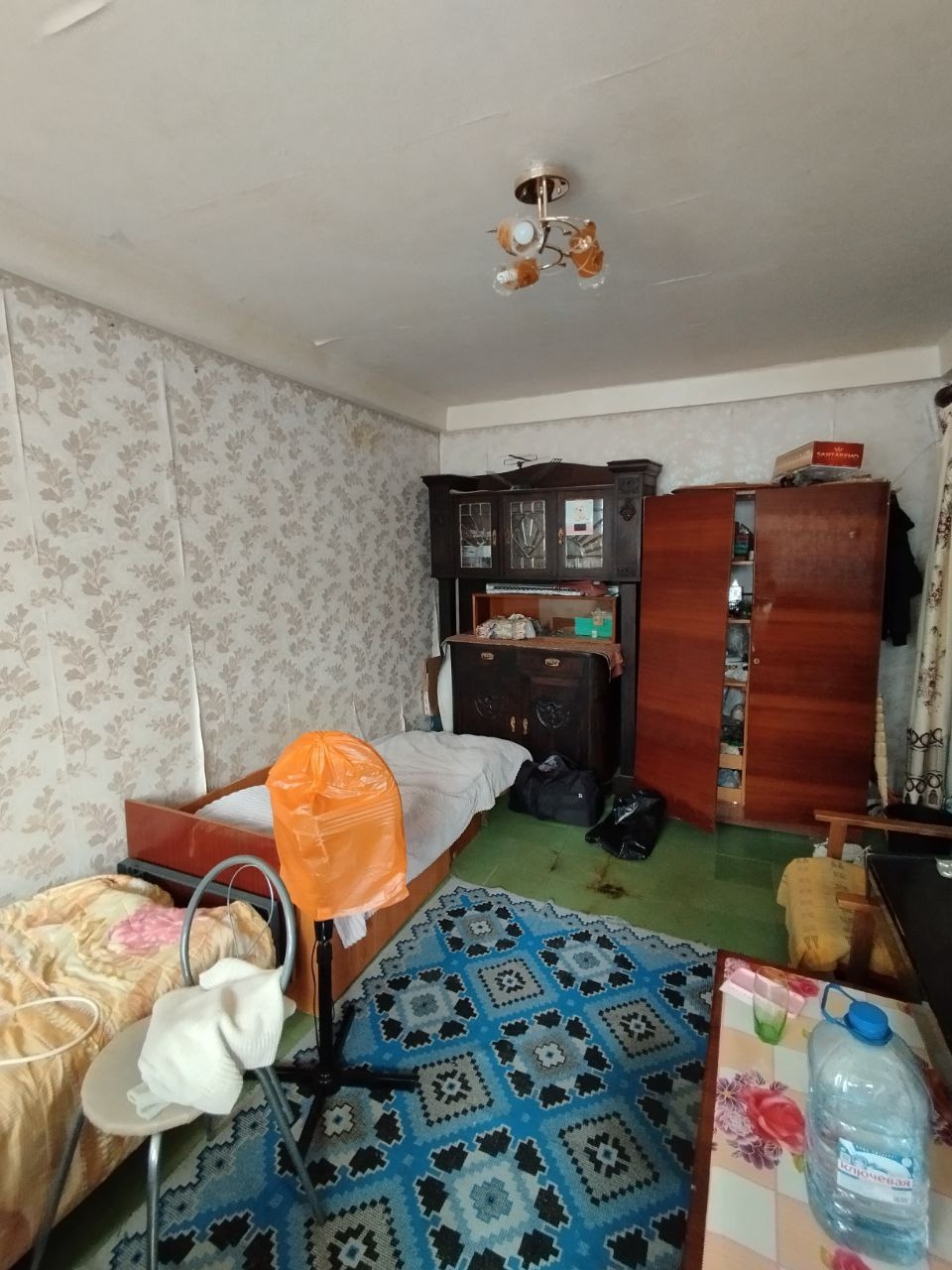 Продам 2-х комнатную квартиру на кв. Ватутина 4/5 эт. Общ. 40.5 кв. м. Квартира не угловая, теплая, комнаты раздельные, м/п окна , бойлер, двойная дверь. Хорошее местоположение: школа, детсад, рынок, магазины, машинститут, транспорт. . ✅ Цена 4 300 000₽. ☎ +79592952103 Николай. ...