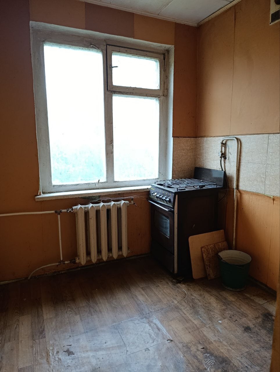 🏡2-х комнатная квартира ул. 30 лет Победы 💰3 000 000р. Жовтневый район ул. 30 лет Победы, р-н к/т “Мир” 5/5 эт., пл. 42,8/28,9/5,4 кв.м. Крыша отремонтирована, не угловая, частично поменяны окна и радиаторы отопления. С/у раздельный. Под ремонт. Хорошее расположение, супермаркет и продуктовые магазины, 2 школ...